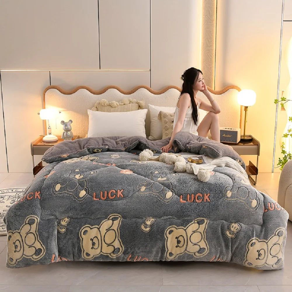 1Pc Snowflake Velvet Skin-Velvet Quilt Quilt Core Suitable for Bedroom Apartment Winter Thickeneded Warm  Print Ins Style 1.5/1.8/2/2.2m Bed