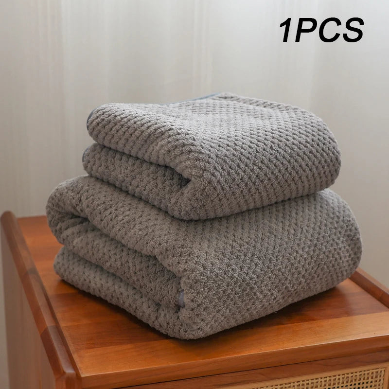 High quality bamboo charcoal coral velvet fiber bath towel Super Absorbent And Quick Drying Bath Towel Bathroom Use